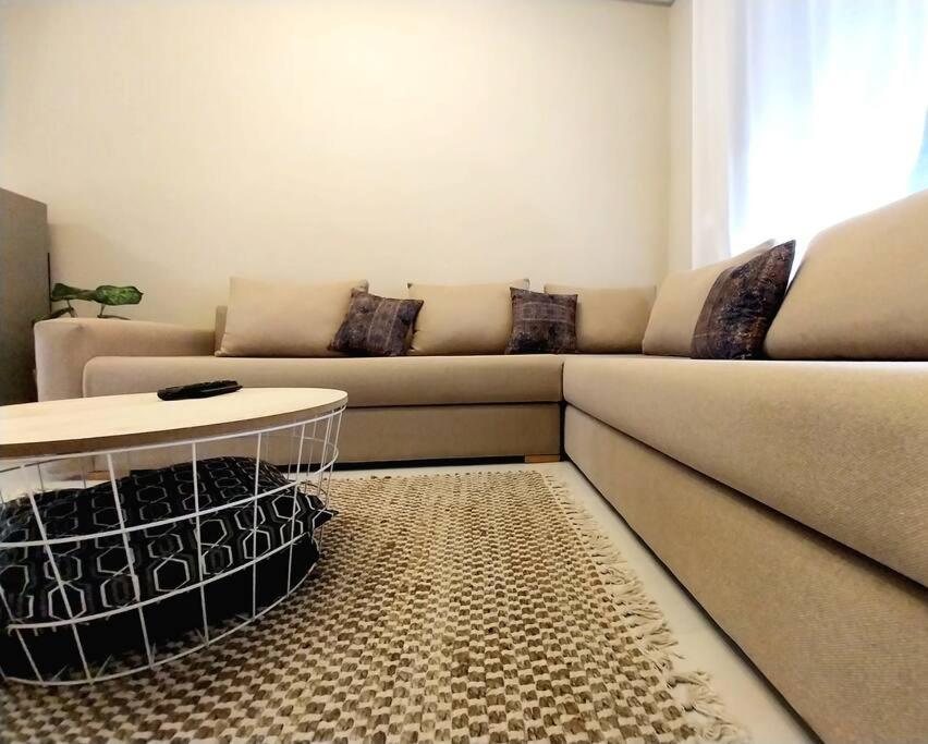 Appartement Cosy Proche Aeroport Deroua Luaran gambar